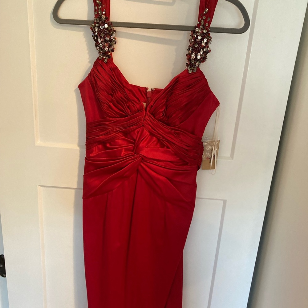 NWT Mandalay Cocktail Dress Size 8 Garnet